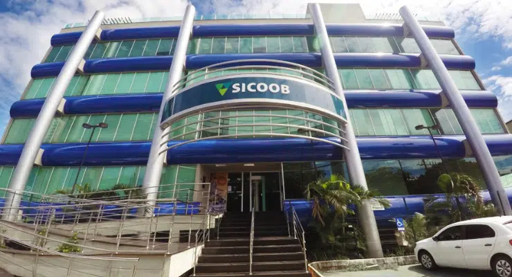 Sicoob UniCentro Br promove campanha “Cooperativa Solidária”